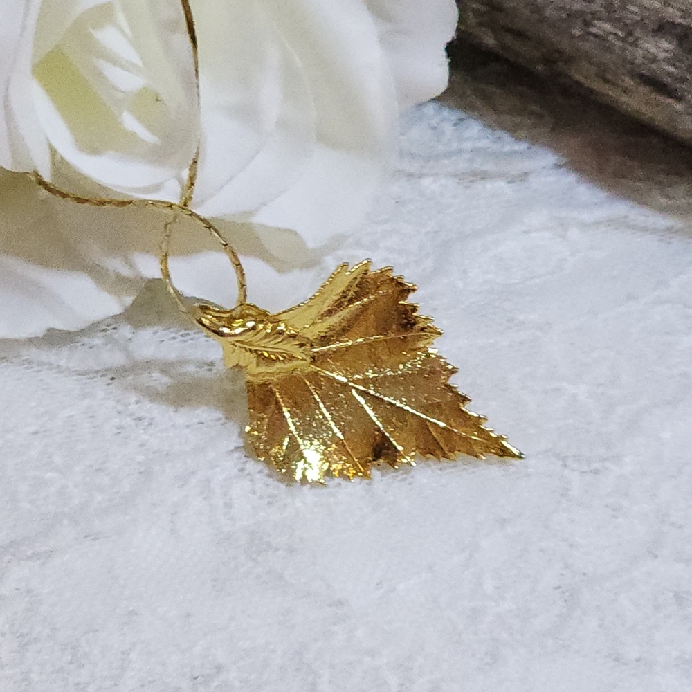 Gold Toned Dipped Leaf Pendant Necklace